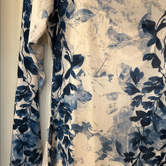 Express Blue and White Floral Long Sleeve Dress size Small - Picture 3 of 5